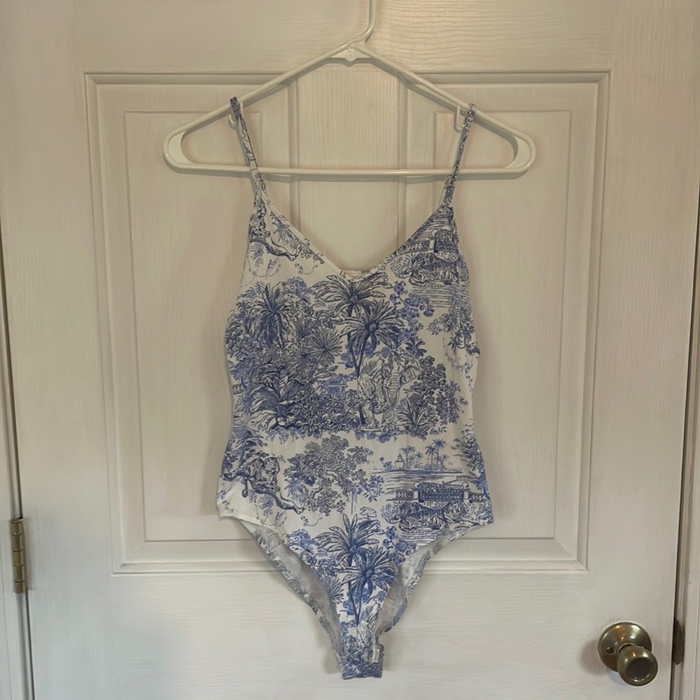 H&M Tank Top Women’s Small Bodysuit with Blue Print